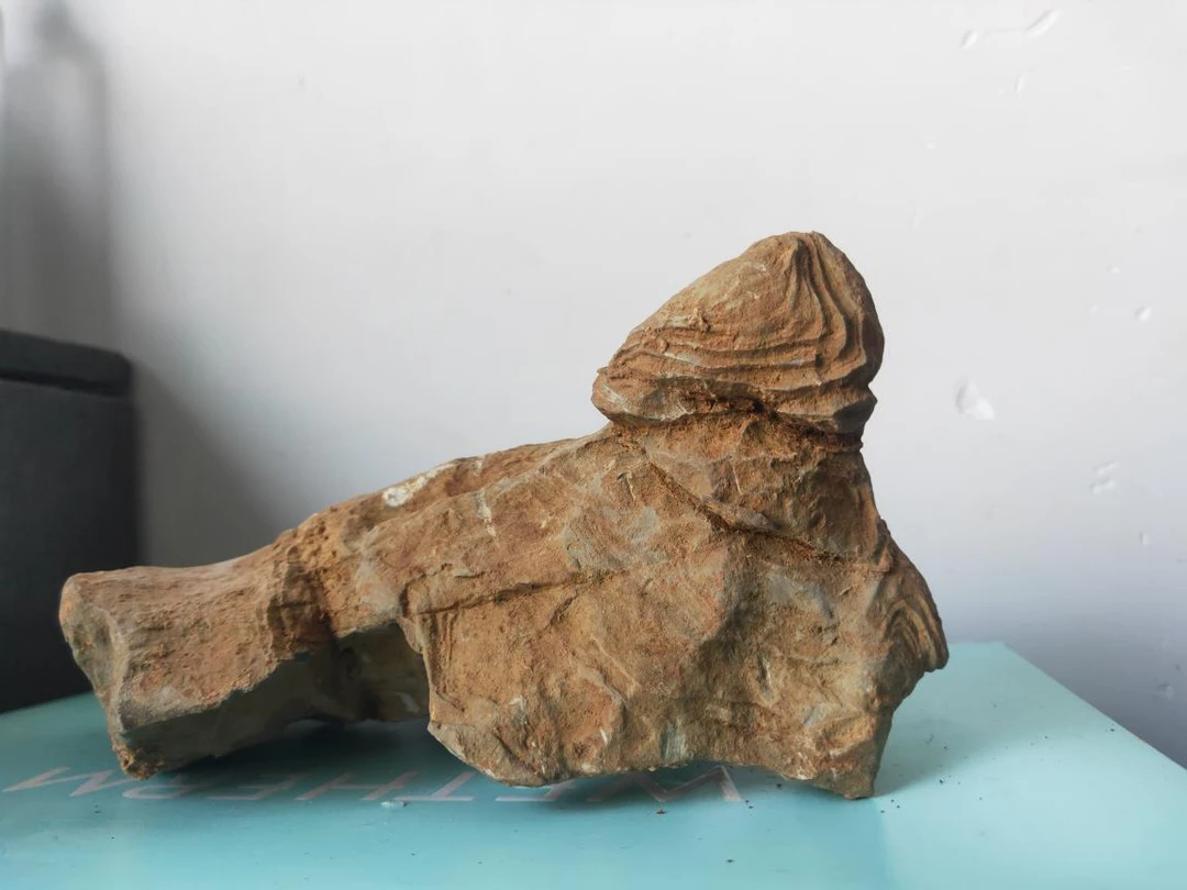 灵璧天然原石，具有很好的观赏价值