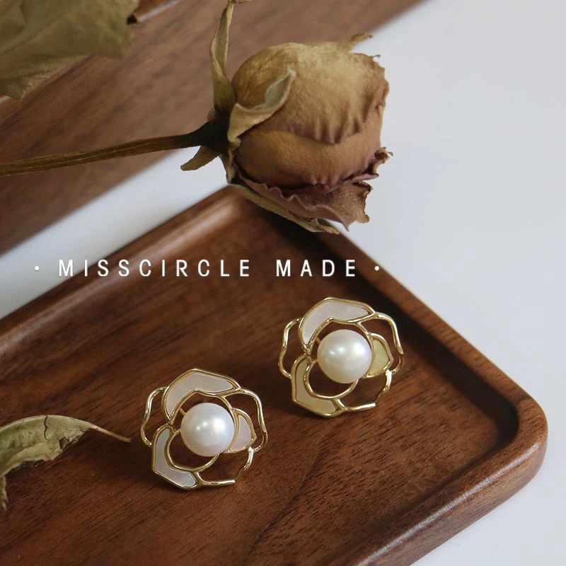 Misscircle Made 铜合金耳饰 贝壳山茶花耳钉女气质甜美2014