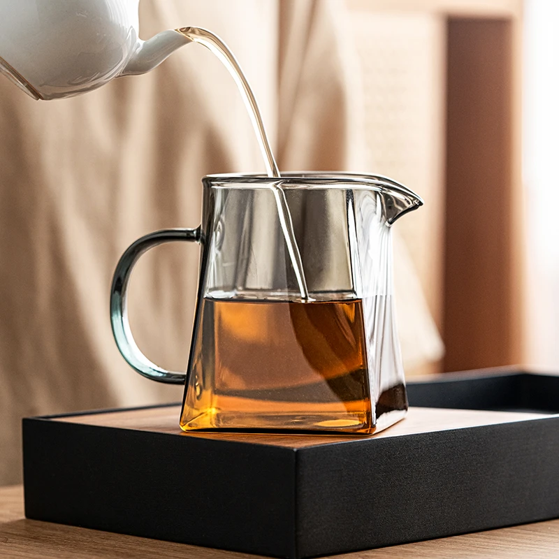 煌山公道杯玻璃家用功夫茶海防烫铅灰色大容量贪心杯分茶器耐热S