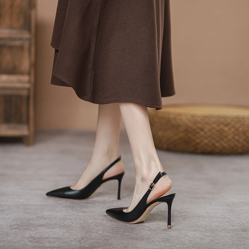 飞燕女鞋2022秋冬新款单鞋一字带扣浅口黑色通勤百搭高跟鞋