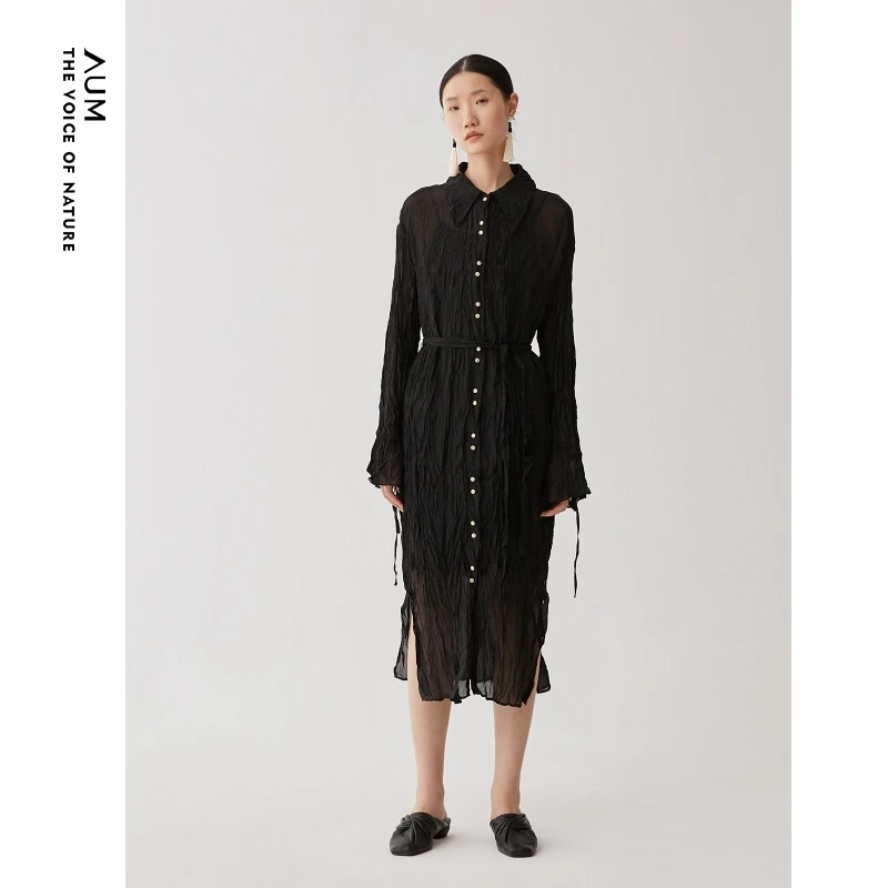 AUM/噢姆【晨晨甄选】碎褶开叉气质时尚复古长连衣裙