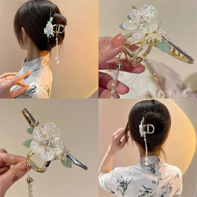 29.8M/含蓄浅绿色大花朵流苏抓夹