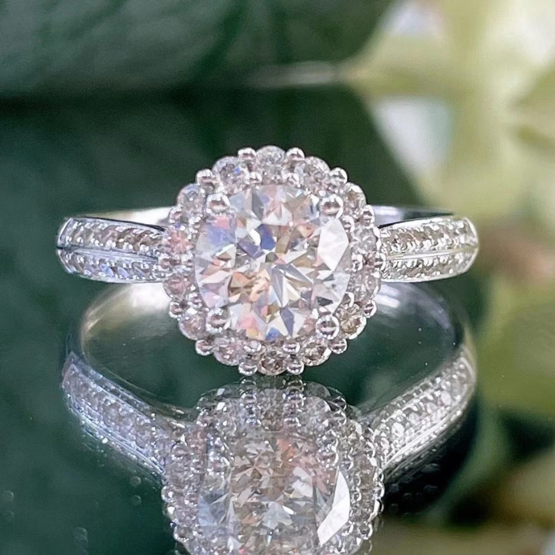 一克拉钻石戒指 H色SI