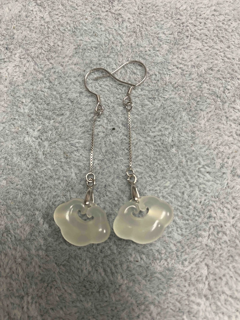 天然岫玉如意耳环一对