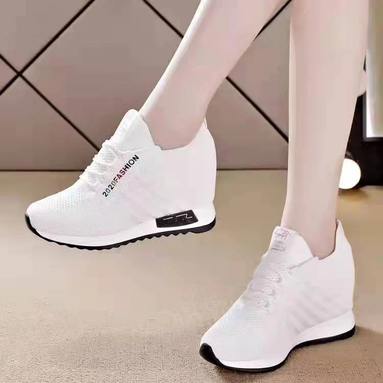 内增高小白鞋女2025新款春秋季爆款百搭显瘦网面透气运动休闲鞋