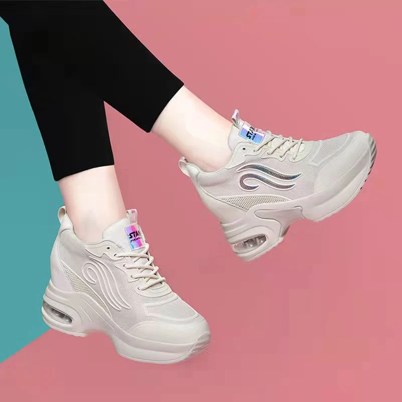 内增高透气小白鞋女夏2024新款厚底休闲旅游鞋网面透气老爹运动鞋