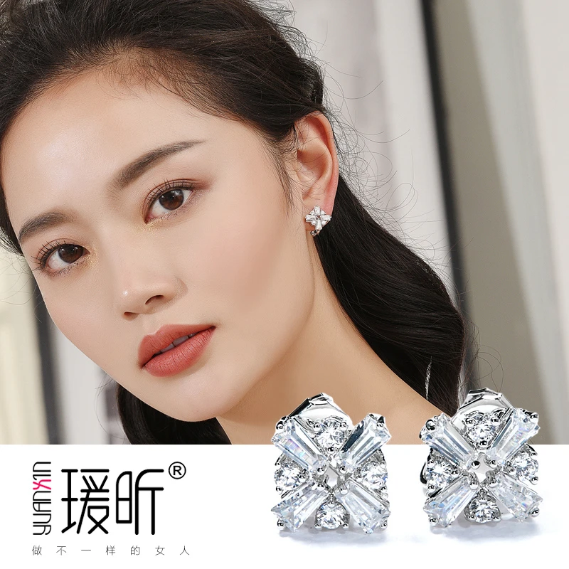 YUAN&XIN/瑗昕 铜合金合成锆石耳饰 耳夹无耳洞女无痛简约耳环