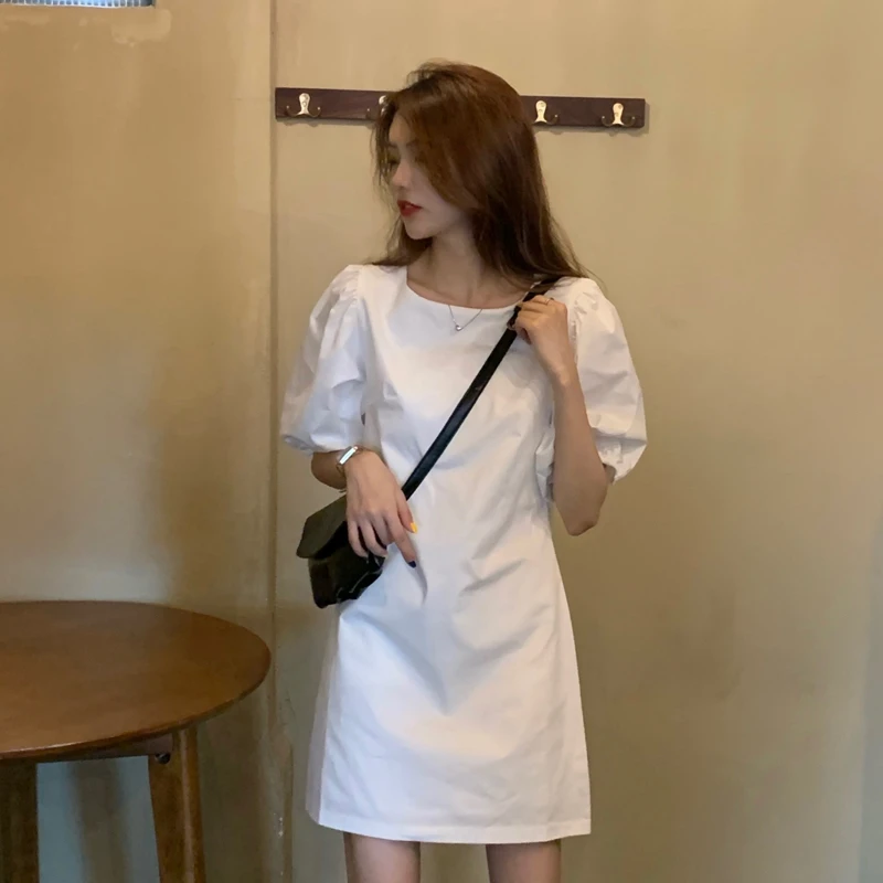 高级感白色裙子女款爆款2024新款夏天连衣裙法式设计感