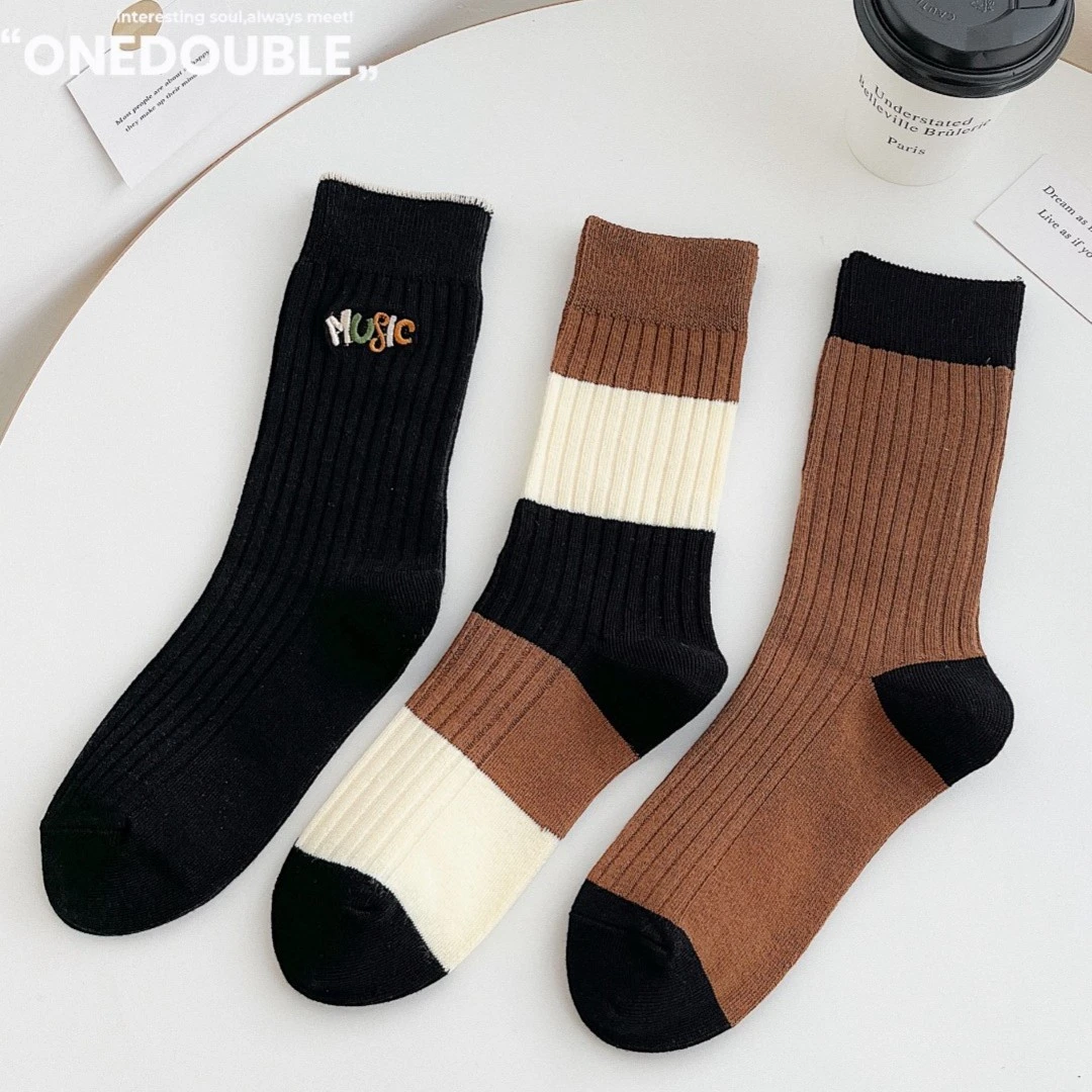 夏季薄款深色条纹字母刺绣中筒女袜ins潮百搭简约运动袜透气棉袜