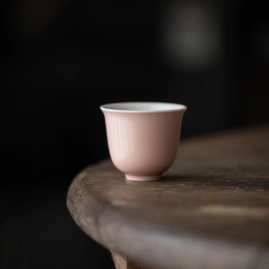 石蕊粉品茗杯陶瓷原矿釉茶杯可爱粉红色单杯主人杯女士喝茶杯子
