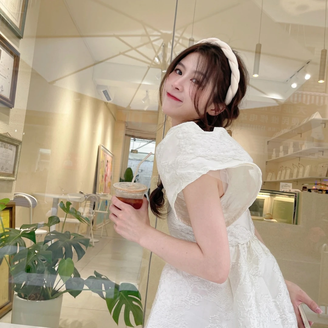 心头爱扭扭麻花发箍网红外出百搭显脸小头箍通用气质头饰少女编织