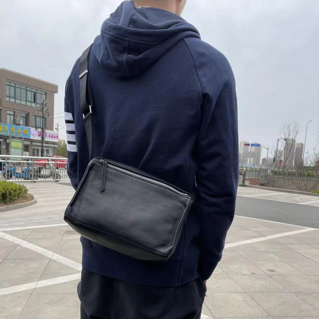 定制款 男士斜挎包  牛皮