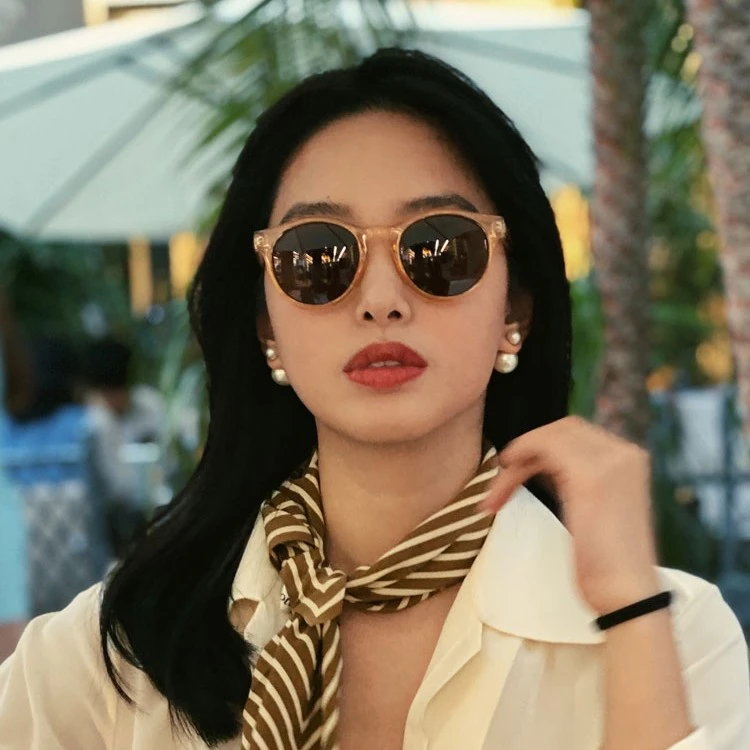杨采钰同款墨镜女款小脸小框圆形复古高级感2025新款太阳眼镜有色
