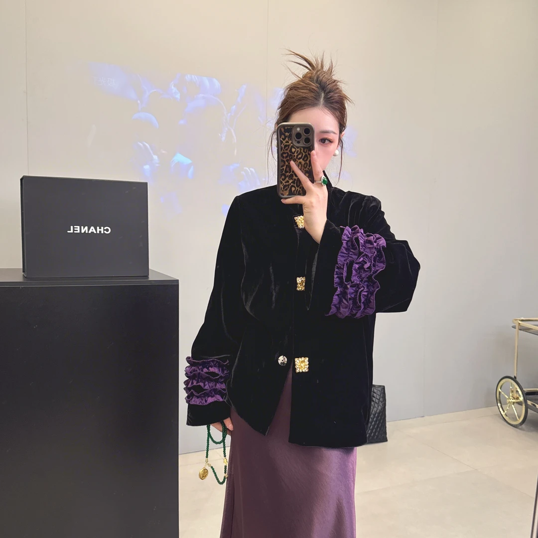 韩版东大门立领丝绒拼接袖口大金扣轻奢短外套