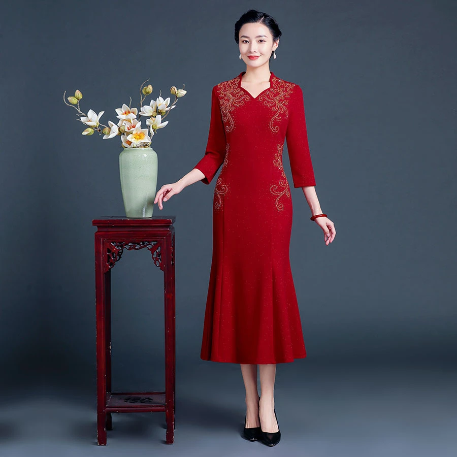 春秋冬季结婚年轻妈妈喜婆婆婚宴装连衣裙洋气高贵鱼尾高档晚礼服