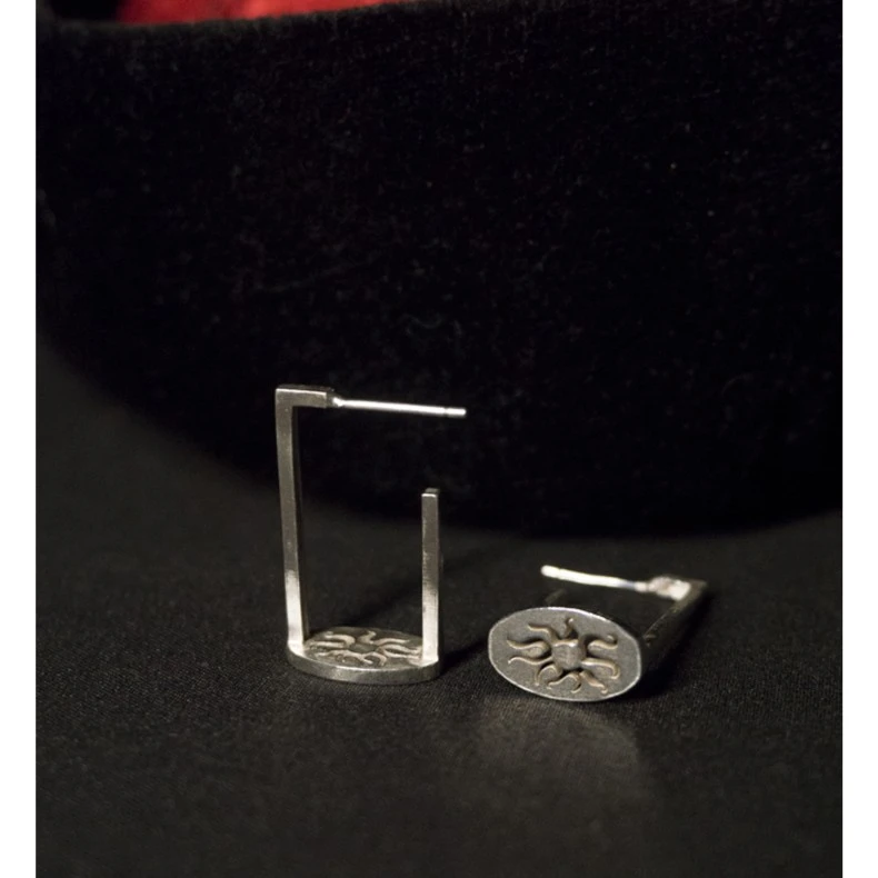 925银耳饰 勒勒尔蒙古元素首饰马镫耳钉简约帅气