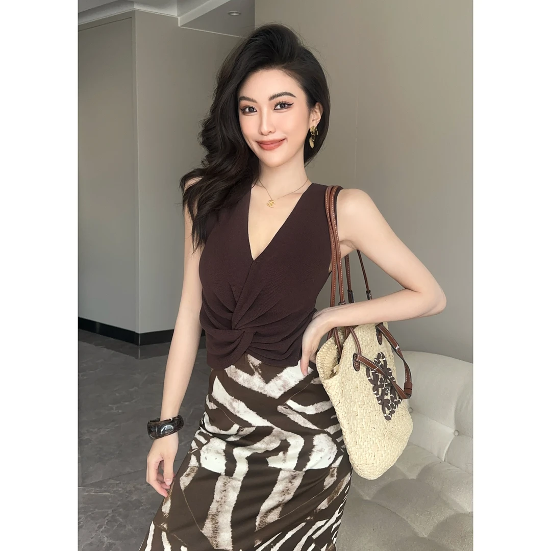 JIJINQI纪金其 气质无袖设计感上衣性感女背心打底 JC06MSPT086