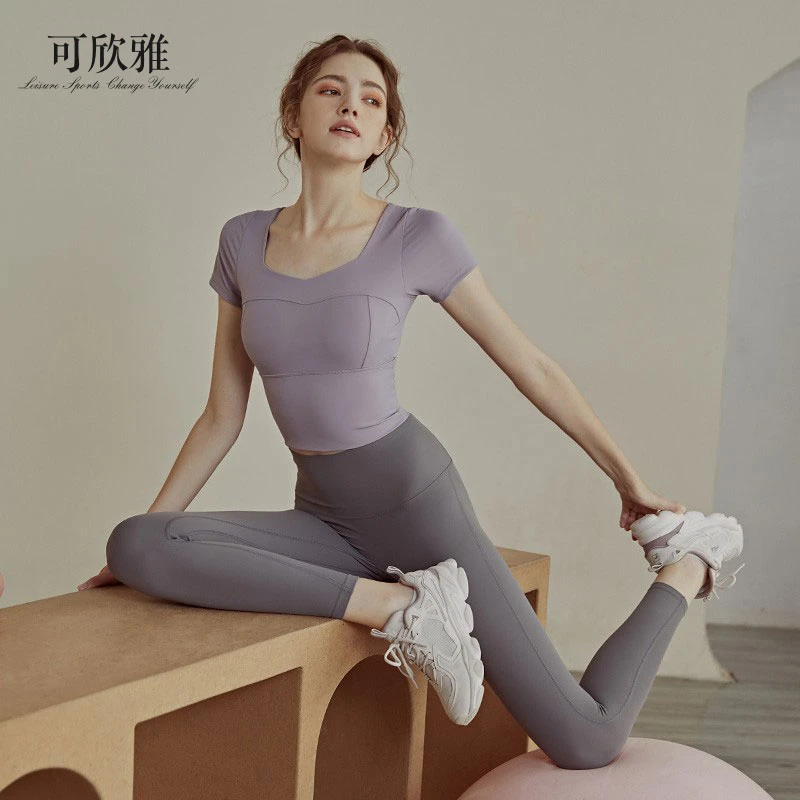 普拉提显瘦带胸垫瑜伽服春夏薄款短袖健身衣美背跑步训练气质套装