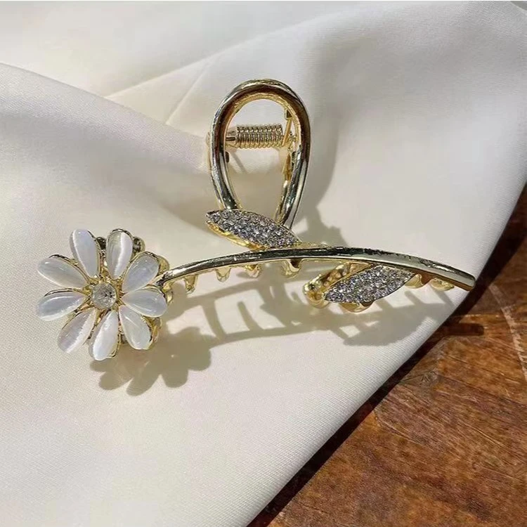 锌合金发饰 轻奢风高级鲨鱼夹鱼尾花朵盘发抓夹头饰发饰发夹