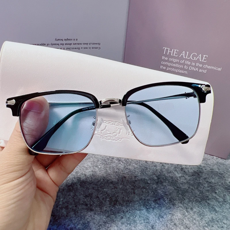 蓝色彼岸花变色近视眼镜男智能变蓝色防蓝光辐射平光护目眼镜潮镜