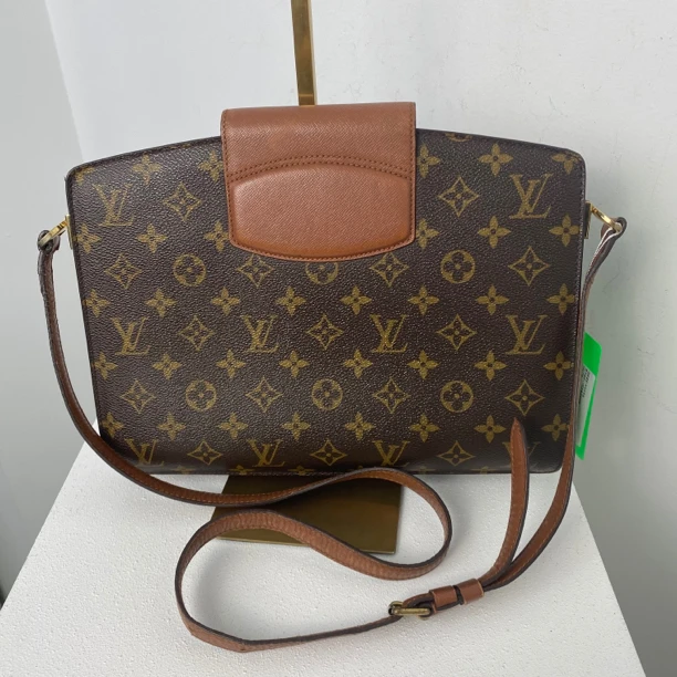 95新 LouisVuitton/路易威登 米布/LV/红皮插扣单肩包/q00457