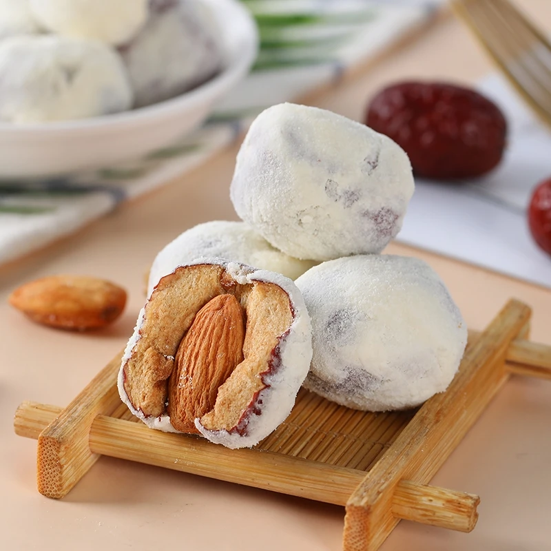 新疆奶枣西域华腾网红同款巴旦木夹心特产无核灰枣营养散装坚干果