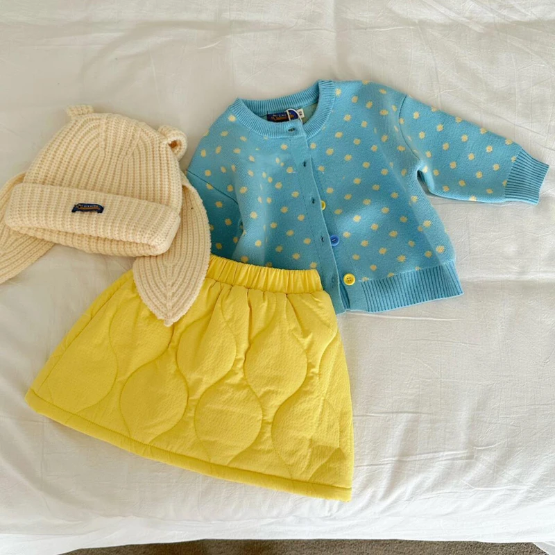 壹妈韩版童装女童春秋过年服套装儿童多巴胺蓝色波点针织开衫半裙