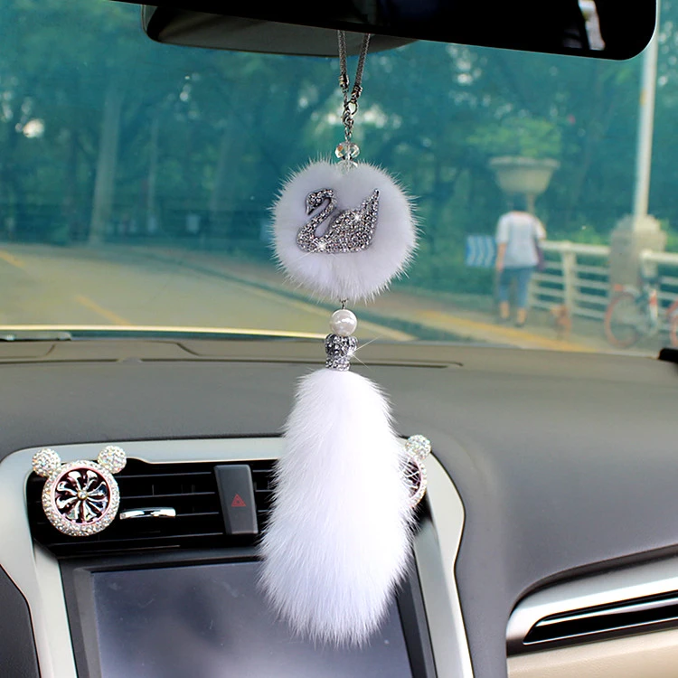 汽车挂件车内吊饰高档女士狐狸毛韩国可爱车载吊坠车上挂饰品时尚