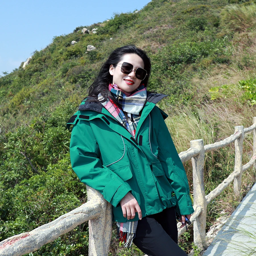 CAMEL/骆驼冲锋衣抓绒三合一女防风防水保暖外套U1W170375