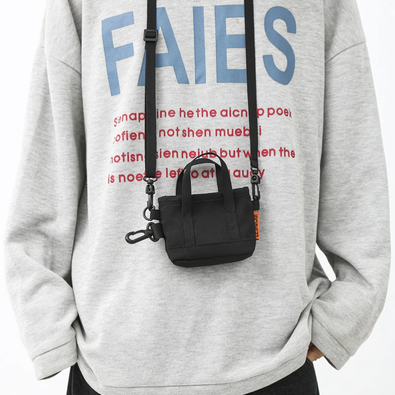 潮牌迷你耳机包男士包包挎包零钱包嘻哈个性背包挂包钥匙包斜挎包