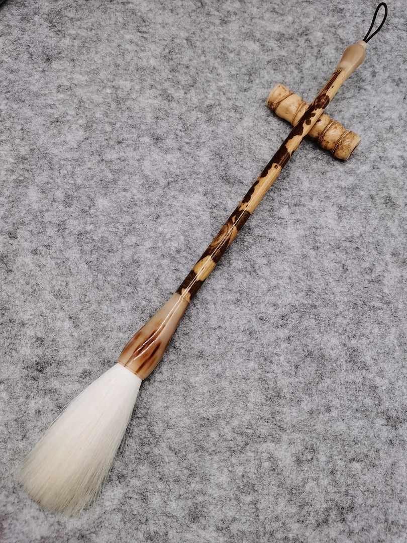 1支  长峰羊毫出峰8.5