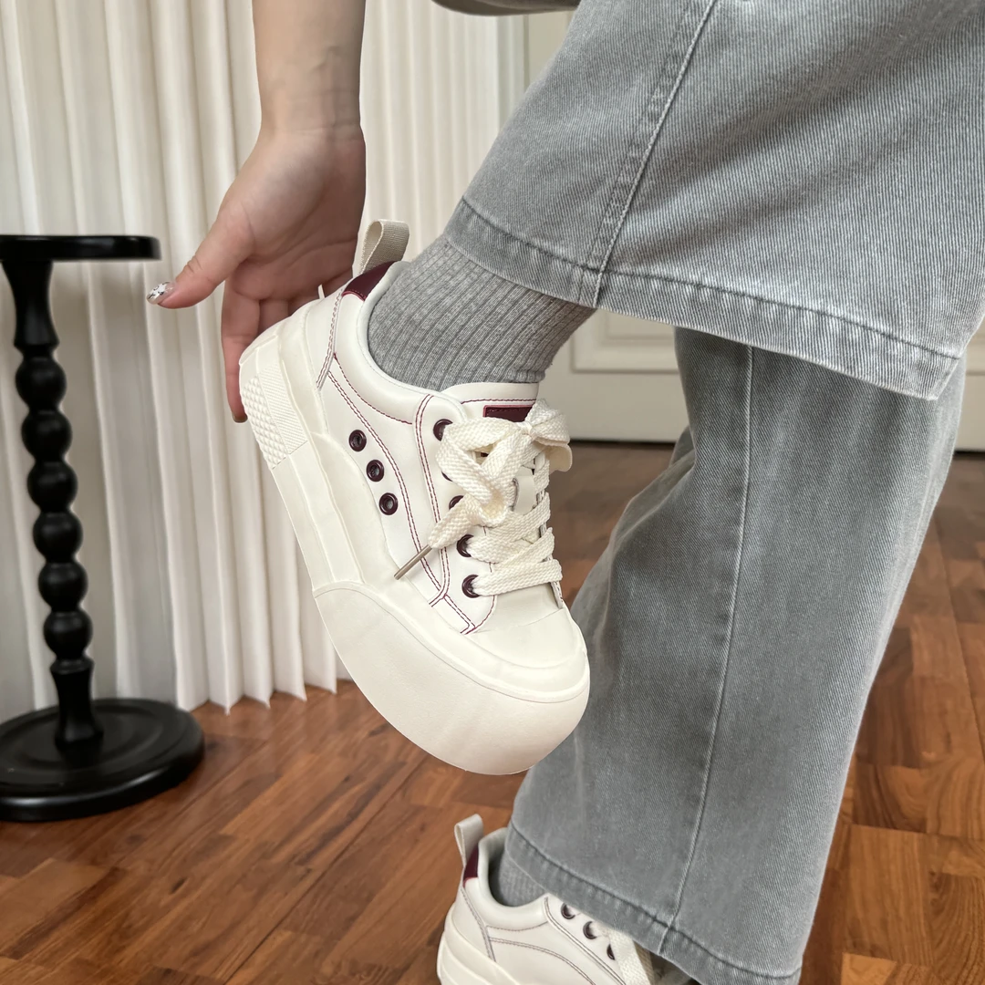 小红～跟高4.5cm小白鞋真皮大头面包鞋圆头春季厚底增高板鞋复古