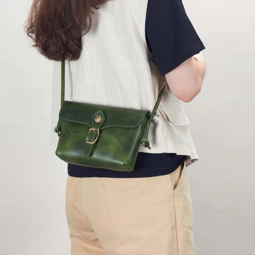 游里子油蜡植鞣头层牛皮单肩斜挎包