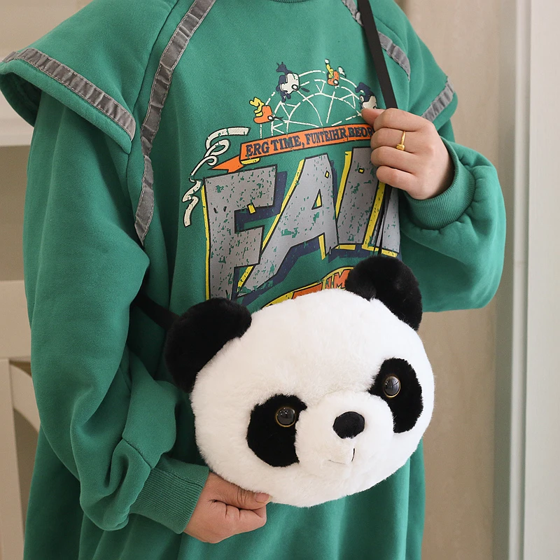 正版毛绒熊猫斜挎包小圆包休闲拉链包女生小挎包成都基地同款哆萌