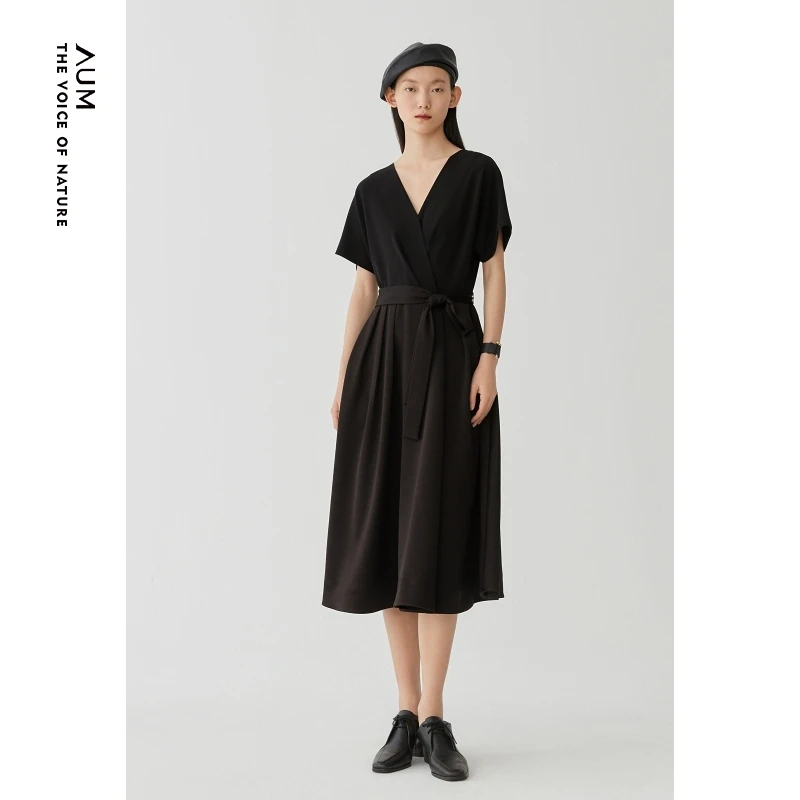 【商场同款】AUM噢姆21秋年时尚法式赫本风小黑裙连衣裙M1BW32296