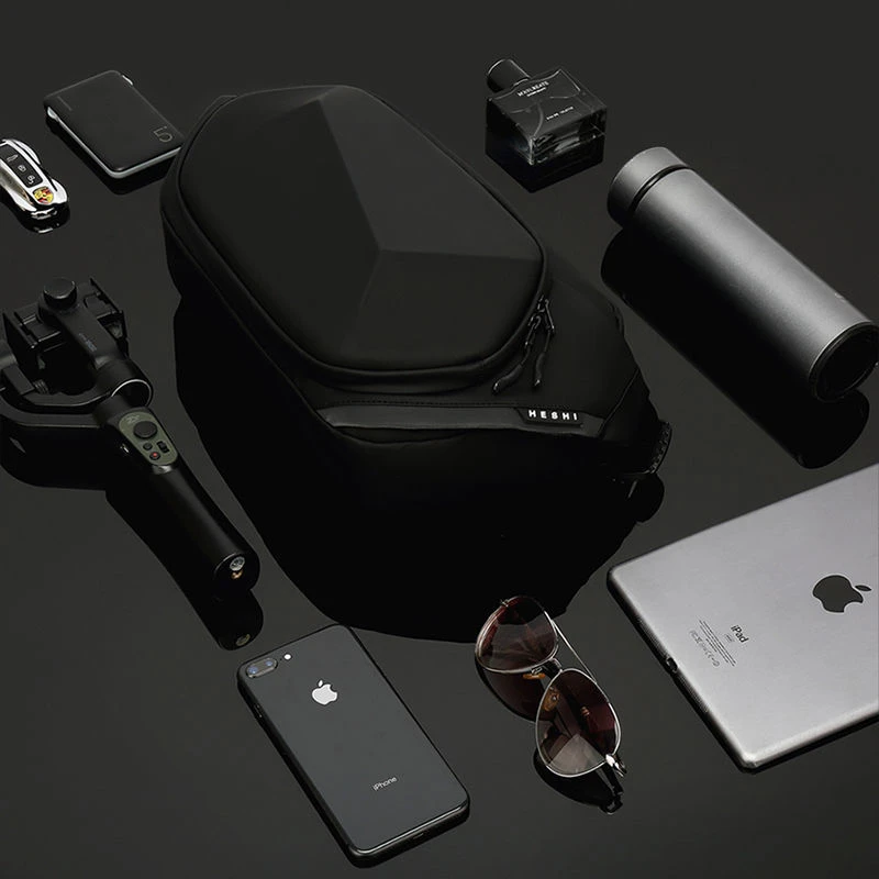 机能个性斜跨包男大容量休闲单肩包运动健身潮牌胸包多功能小背包