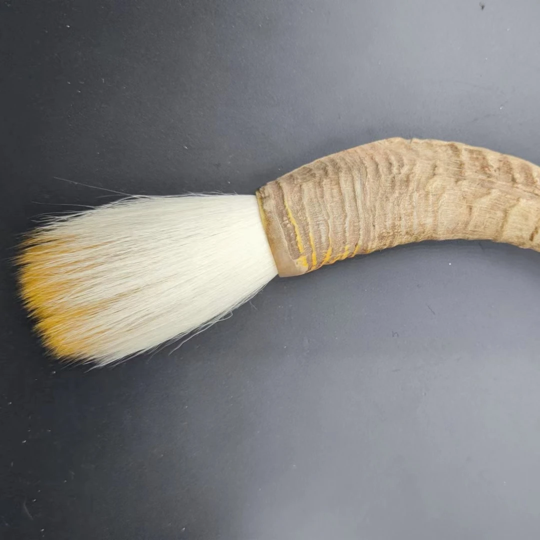 〖羊角兼毫毛笔〗狼羊兼毫 出锋9.5cm 口径4.0 笔杆长度18cm