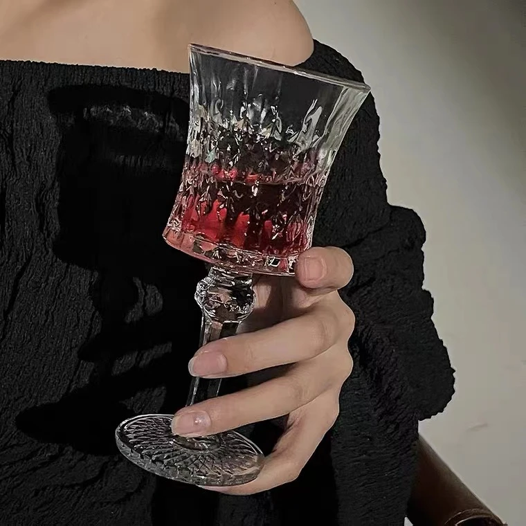 【悦享 生活 】小众ins法式浮雕透明高脚香槟杯