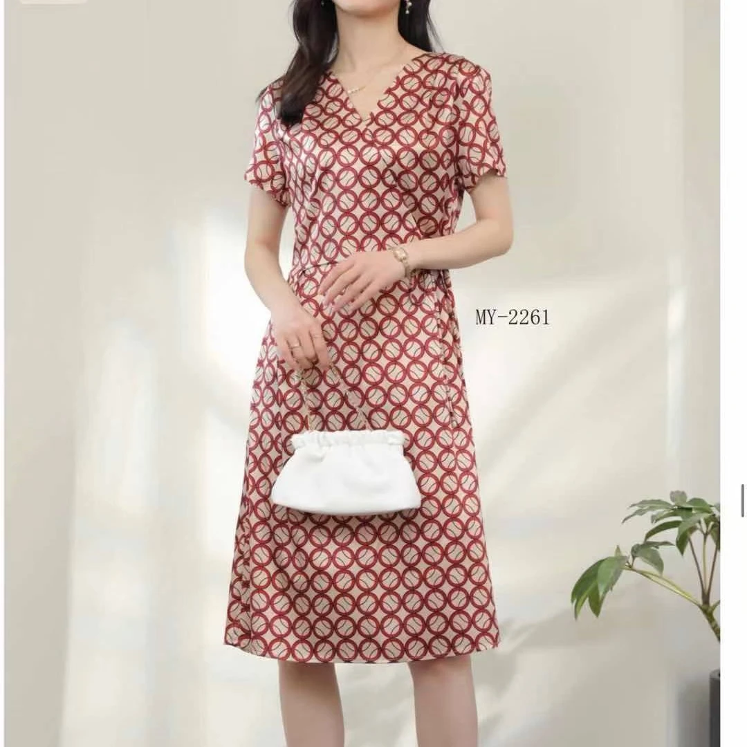 气质显瘦时尚桑蚕丝连衣裙