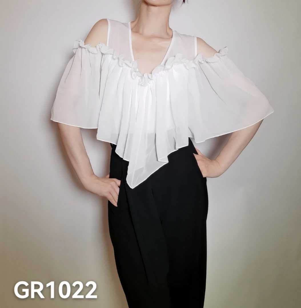GR1022白色飘逸连体上衣