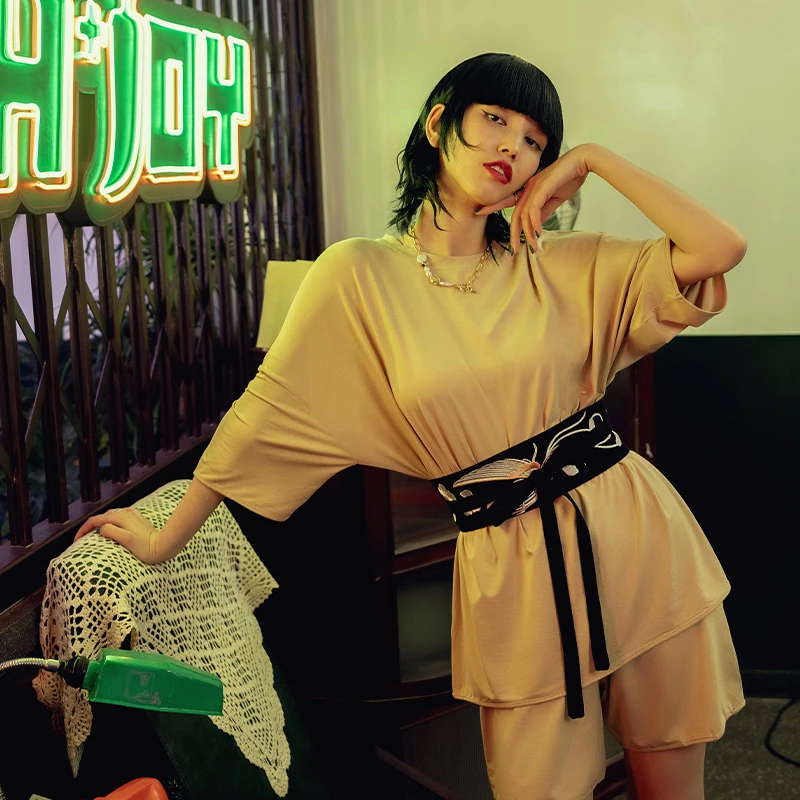 LRECNAVA芮柯纳未 火锅国潮系列运动短袖女健身跑步休闲瑜伽套装