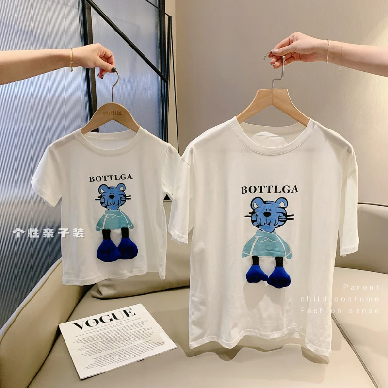 mini旦亲子装短袖T恤夏装新款韩版宽松一家三口装立体卡通全家装