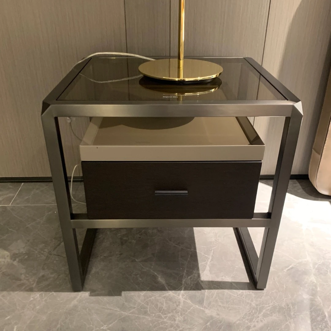 现代风格意式极简简约时尚高档床头柜储物柜客厅家用创意金属玻璃