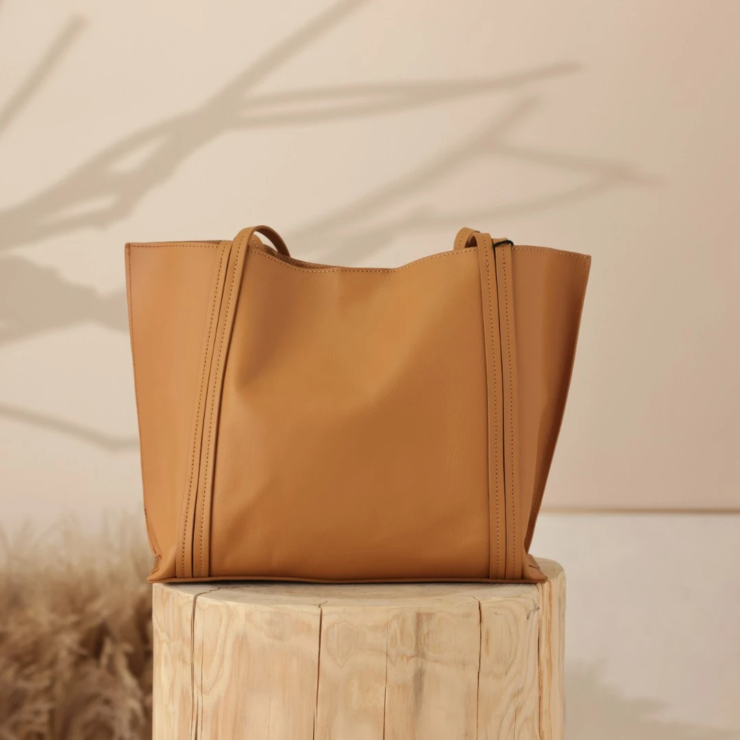 【闺宿】小众设计植鞣头层牛皮大容量文艺知性百搭斜挎托特包女包