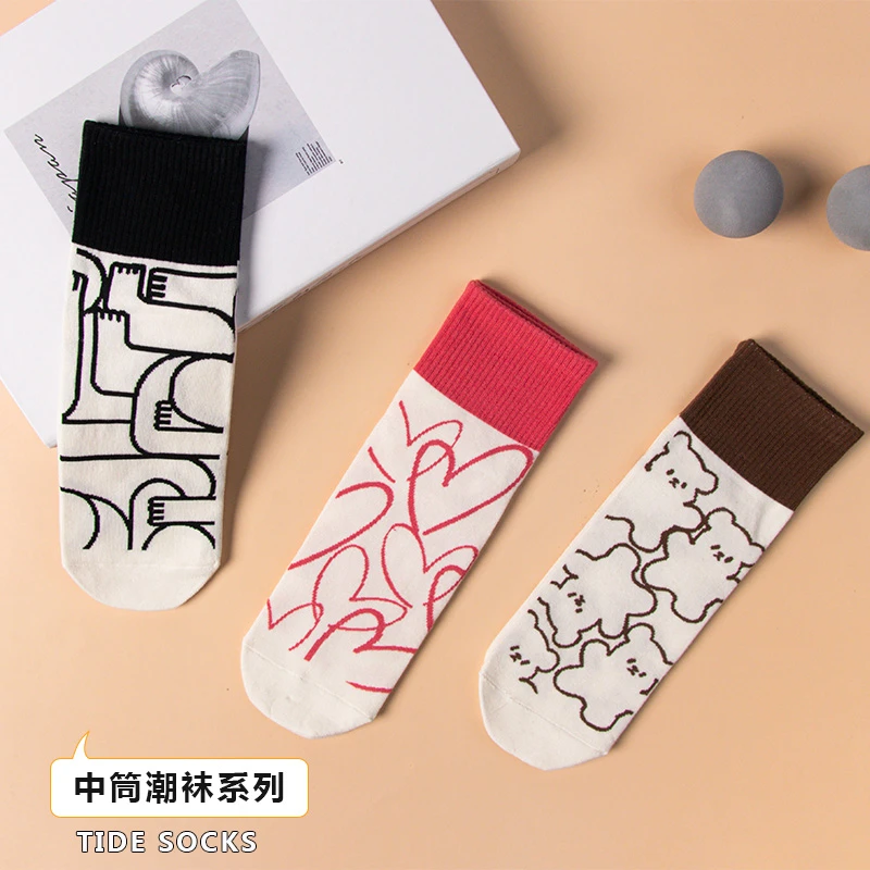 CUMSKTS/初巷情侣袜子女春夏季潮袜男士中筒袜百搭创意抽象棉袜短