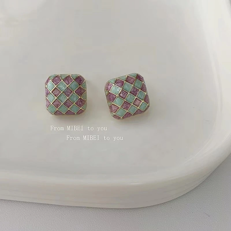 非金属珐琅耳饰 流沙珠光珐琅紫色棋盘格耳环小众百搭珍珠耳饰