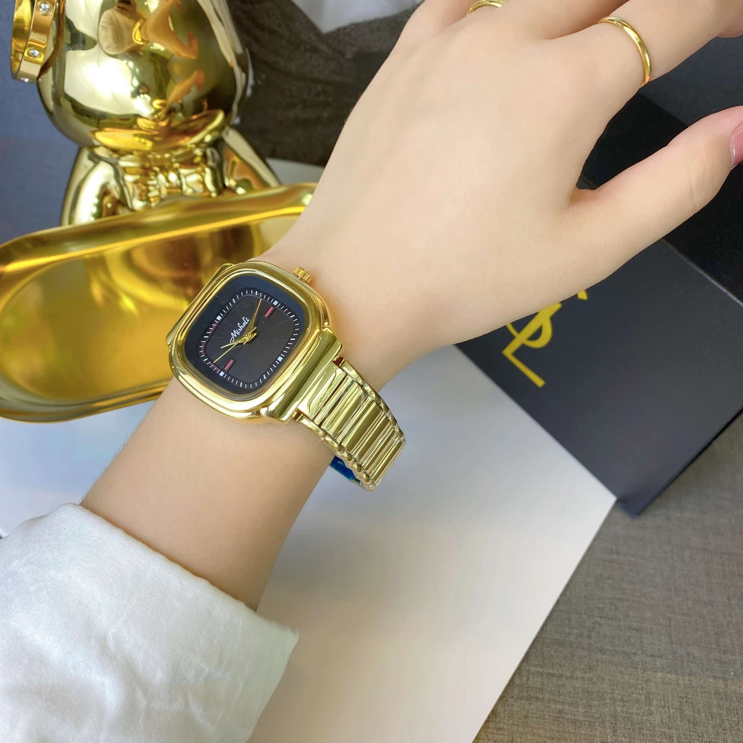 新款时尚轻奢复古百搭小方表女款简约女士手表个性方盘钢带腕表金