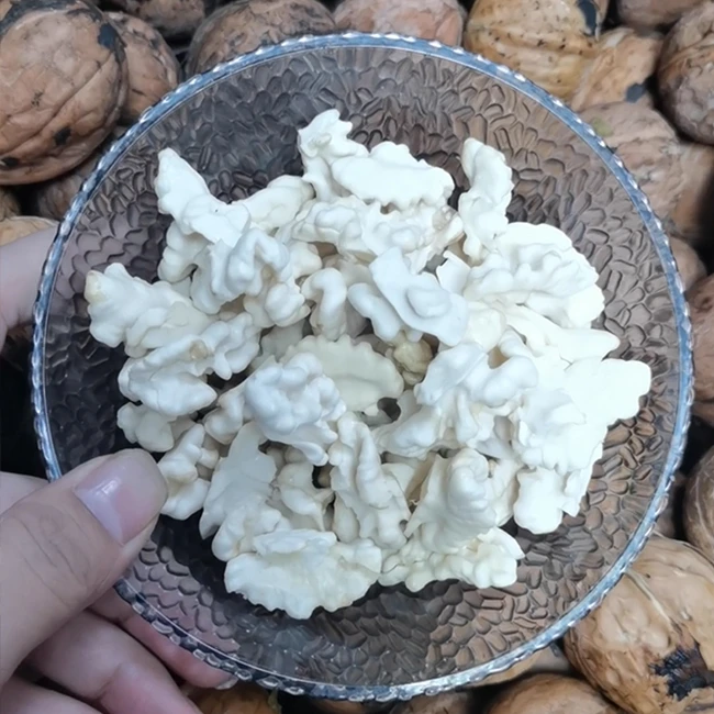 新鲜采摘核桃仁生核桃100g装营养食用口感美味香甜饱满