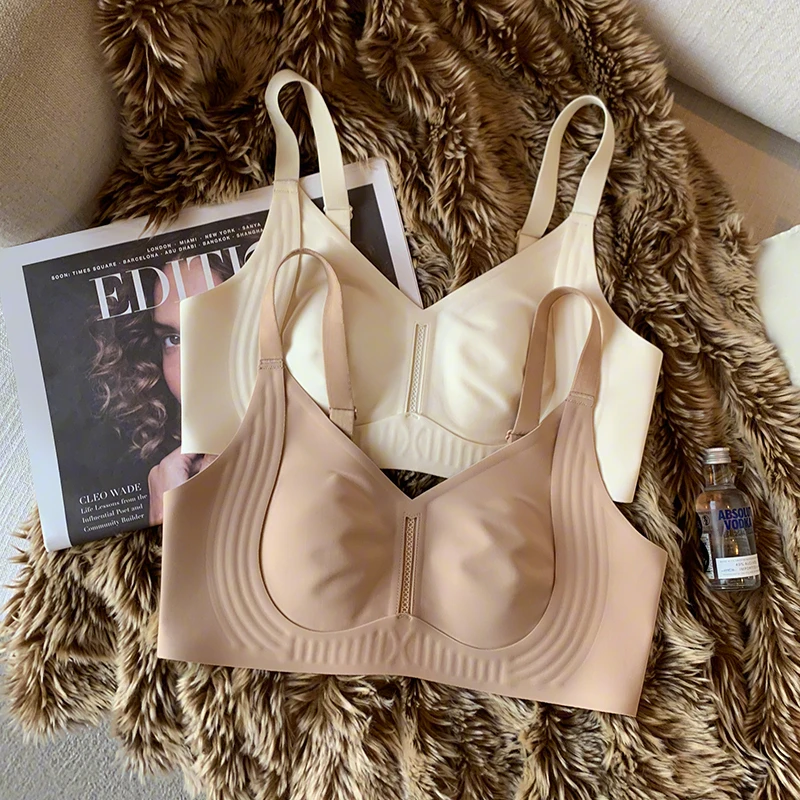 提未苏薄款云朵无痕裸感内衣女士无钢圈大胸显小上托防下垂文胸罩