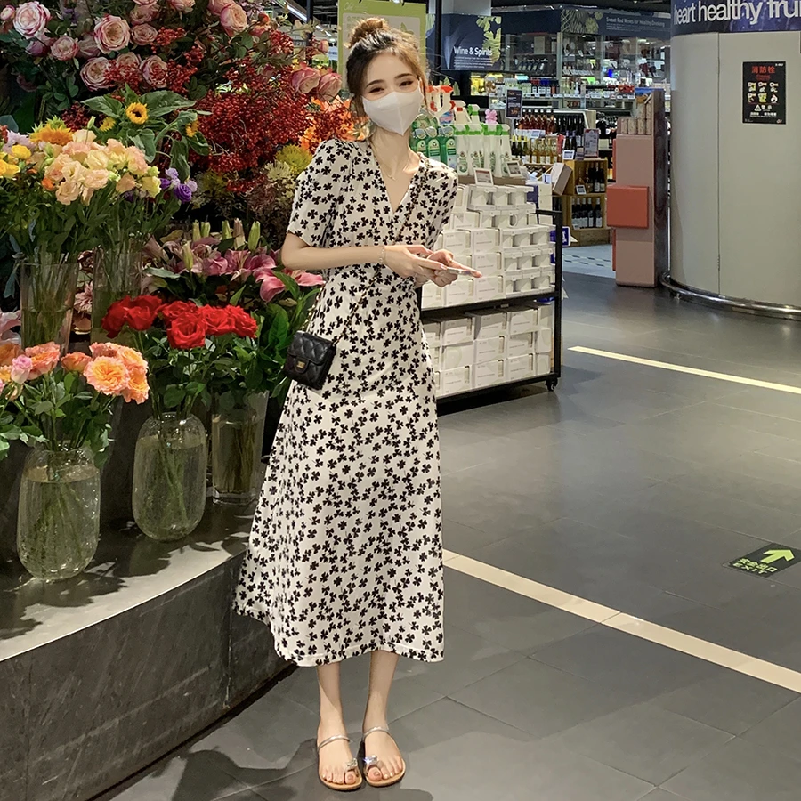 法式初恋甜美仙女薄款高级设计感长款收腰显瘦碎花气质连衣裙子夏